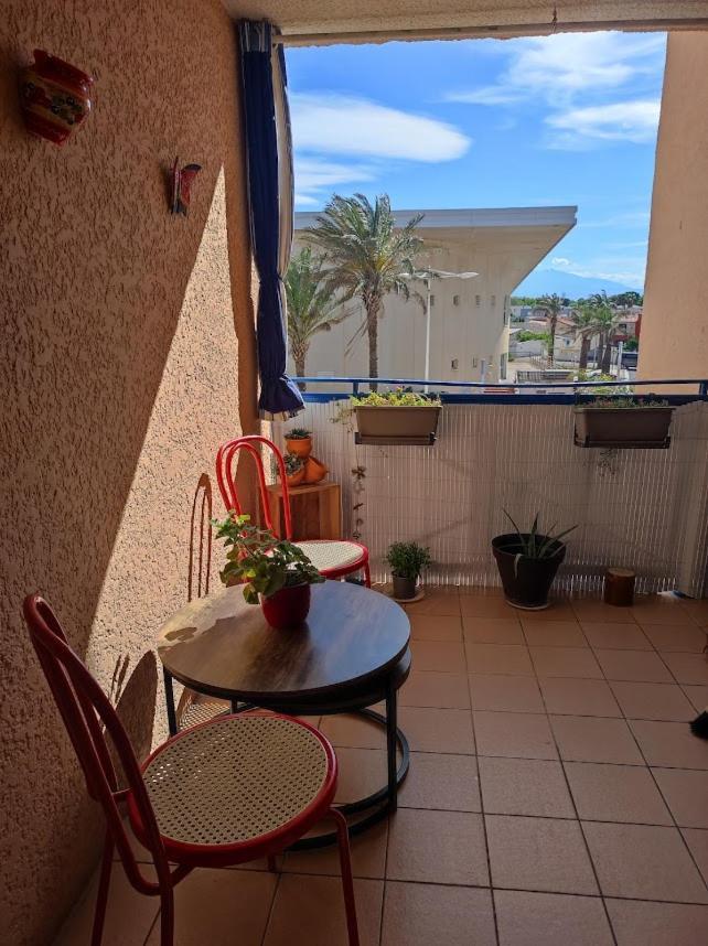 A Marie La Apartment